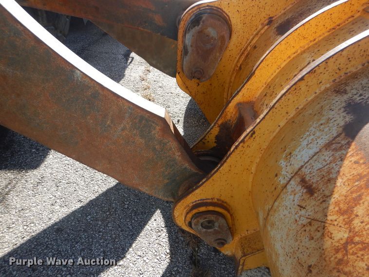 image for item HY9982 2012 John Deere 724K  wheel loader