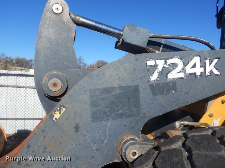 image for item HY9982 2012 John Deere 724K  wheel loader
