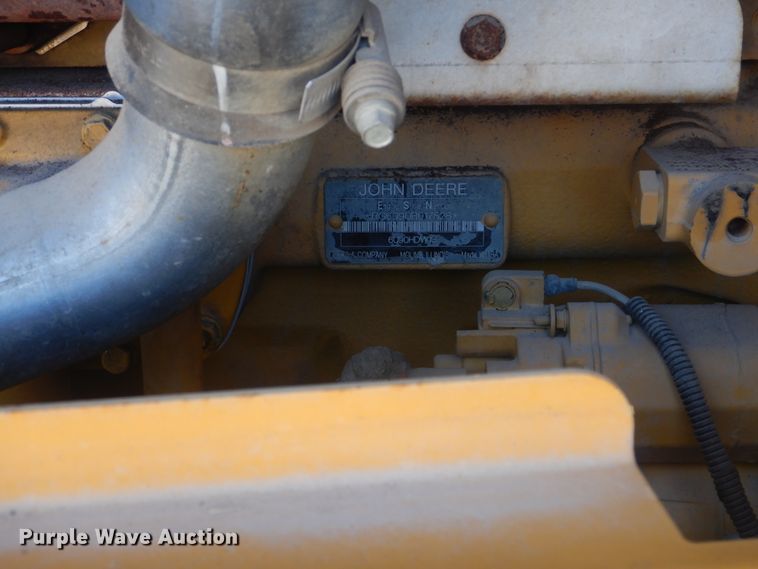 image for item HY9982 2012 John Deere 724K  wheel loader