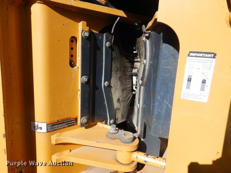 image for item HY9982 2012 John Deere 724K  wheel loader