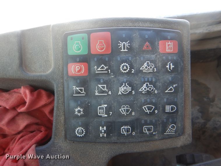 image for item HY9982 2012 John Deere 724K  wheel loader