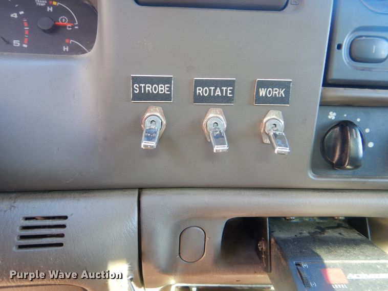 image for item HY9984 2003 Ford F450 Super Duty  service truck