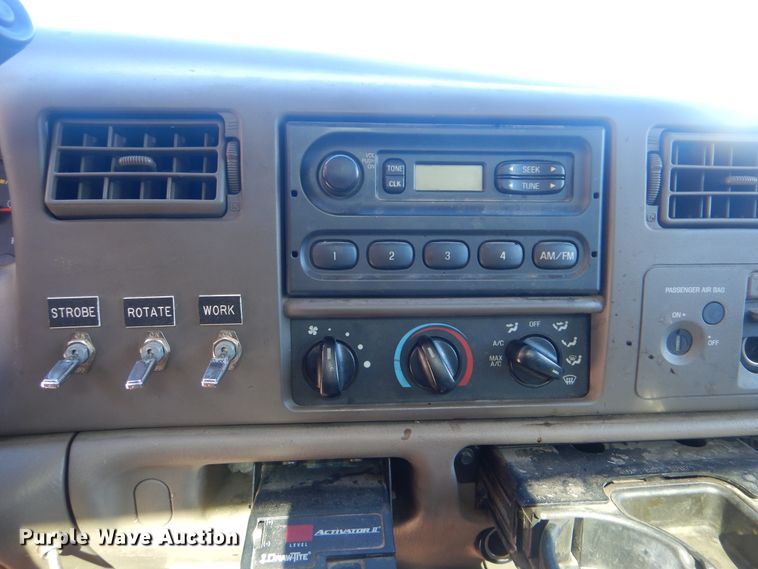 image for item HY9984 2003 Ford F450 Super Duty  service truck