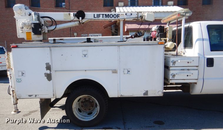 image for item HY9984 2003 Ford F450 Super Duty  service truck