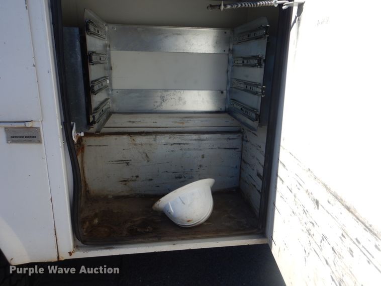 image for item HY9984 2003 Ford F450 Super Duty  service truck