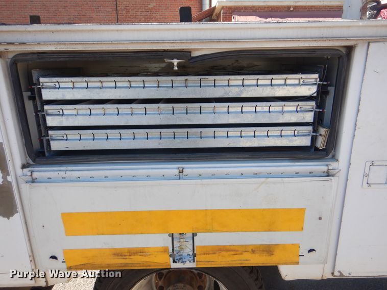 image for item HY9984 2003 Ford F450 Super Duty  service truck