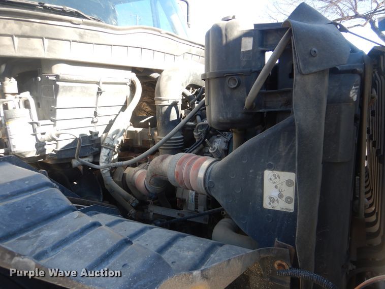 image for item HY9986 2009 International 7400  dump truck