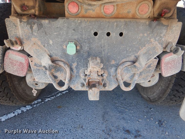 image for item HY9986 2009 International 7400  dump truck