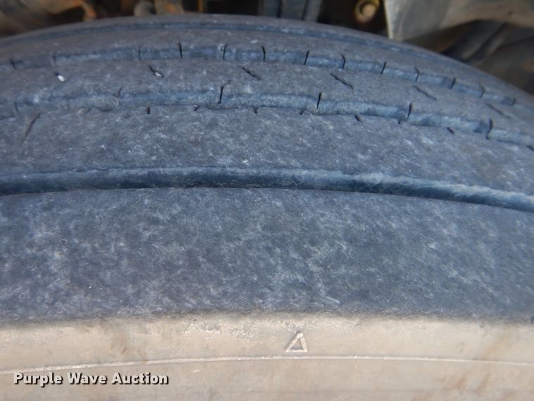 image for item HY9986 2009 International 7400  dump truck