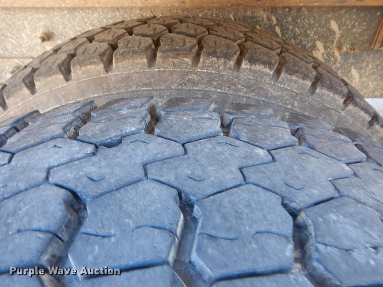 image for item HY9986 2009 International 7400  dump truck