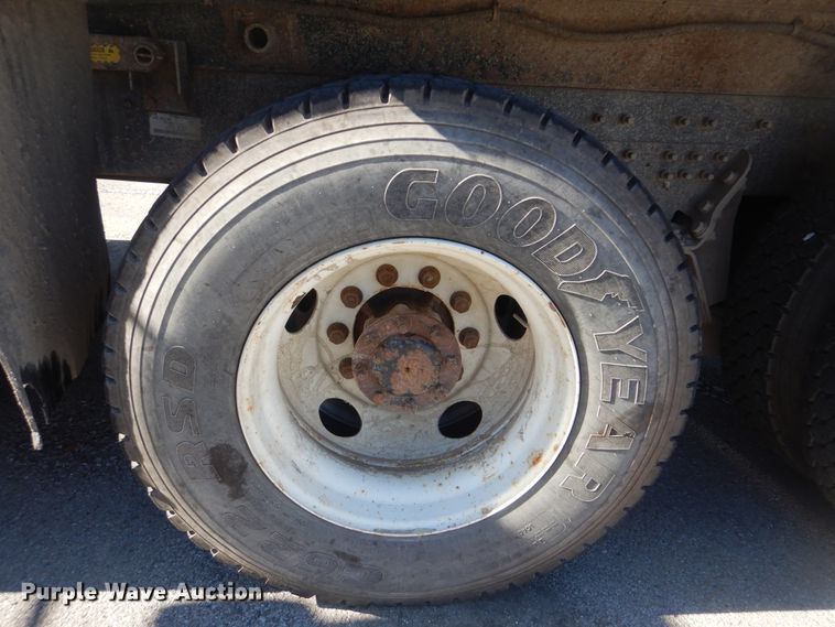 image for item HY9986 2009 International 7400  dump truck