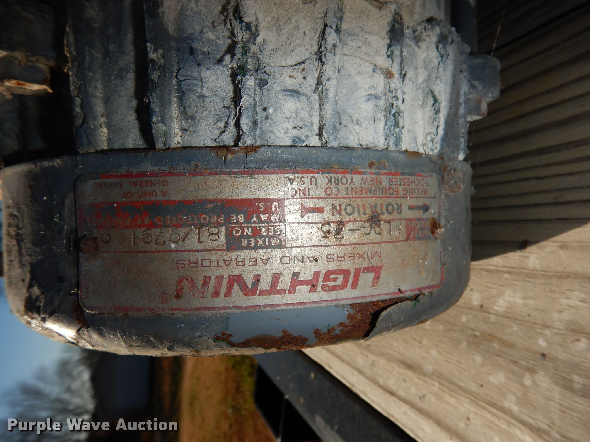 (7) electric motors in Lyndon, KS Item GJ9667 sold Purple Wave