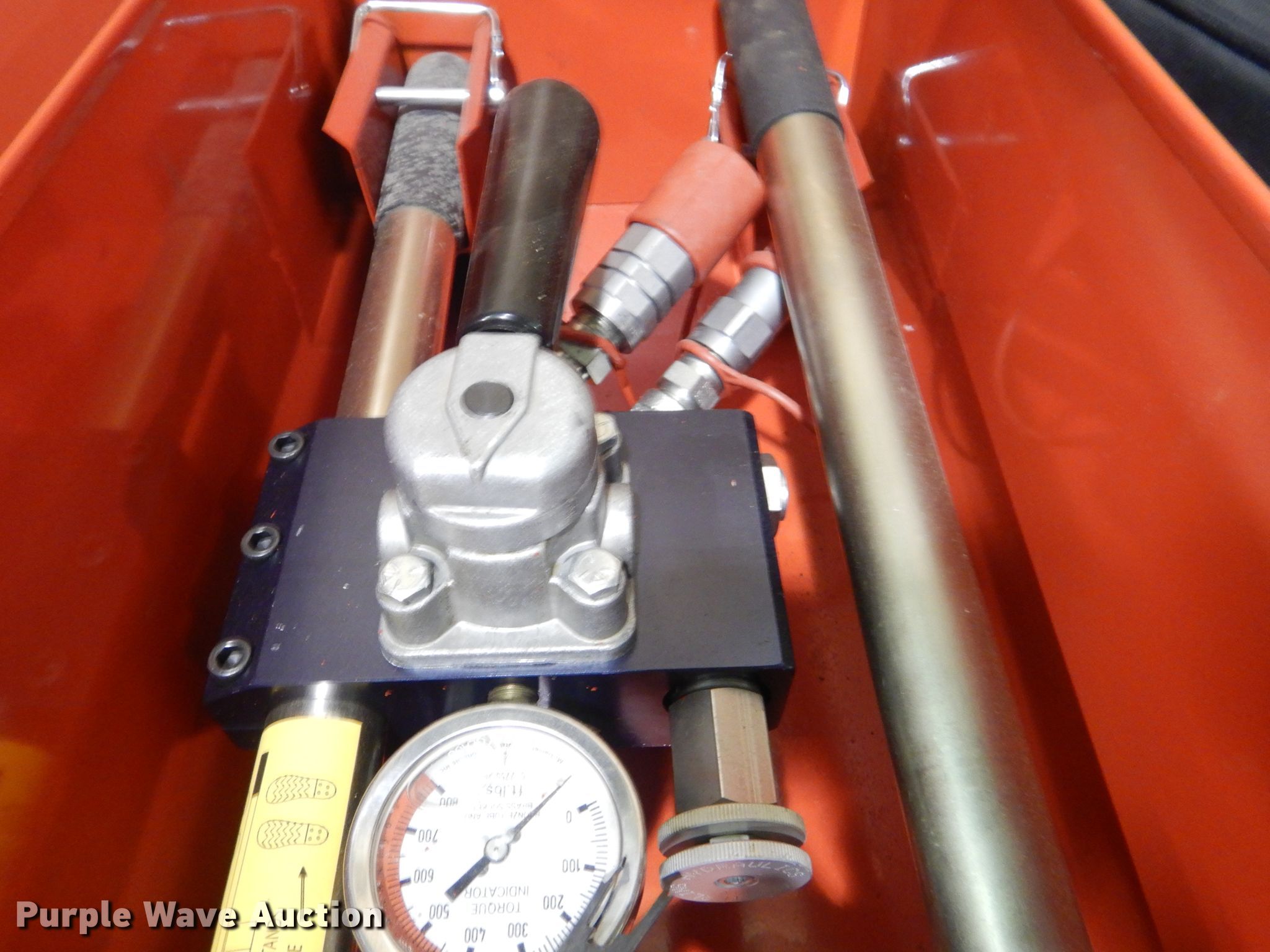 E.H. Wach's Pow-R-Drive hydraulic machine in Tulsa, OK | Item HY9846 ...