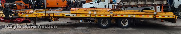 image for item DF3203 2006 Towmaster T-24T tilt deck equipment trailer