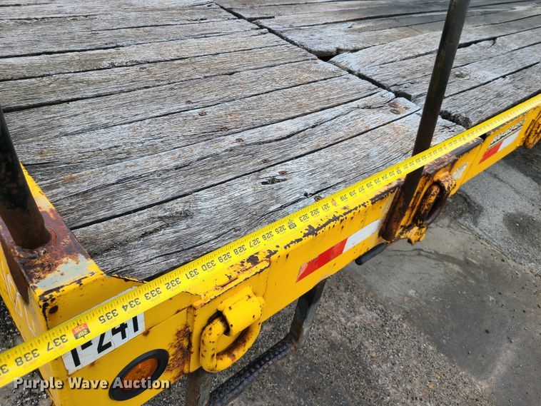 image for item DF3203 2006 Towmaster T-24T tilt deck equipment trailer