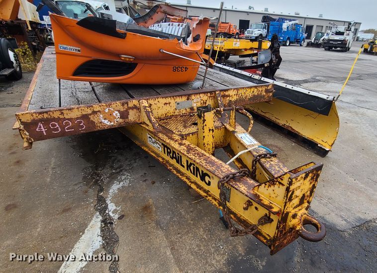 image for item DF3205 1998 Trail King 40LP equipment trailer