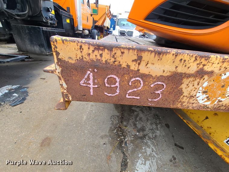 image for item DF3205 1998 Trail King 40LP equipment trailer