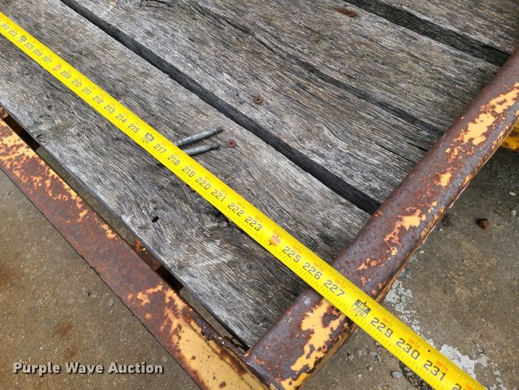 image for item DF3205 1998 Trail King 40LP equipment trailer