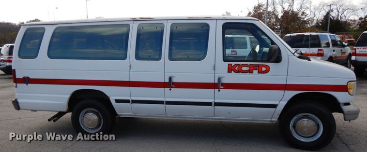 image for item DF3211 1996 Ford Club Wagon  van