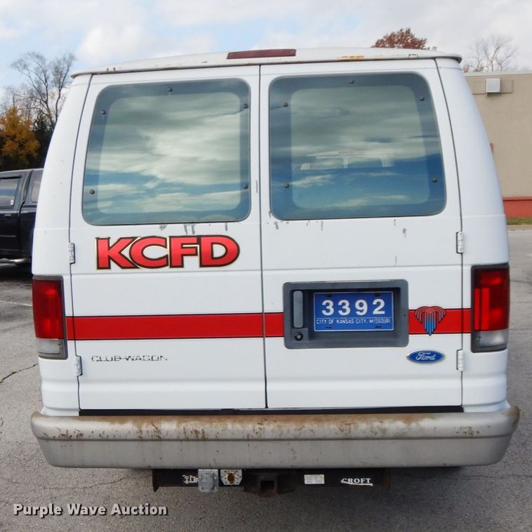 image for item DF3211 1996 Ford Club Wagon  van