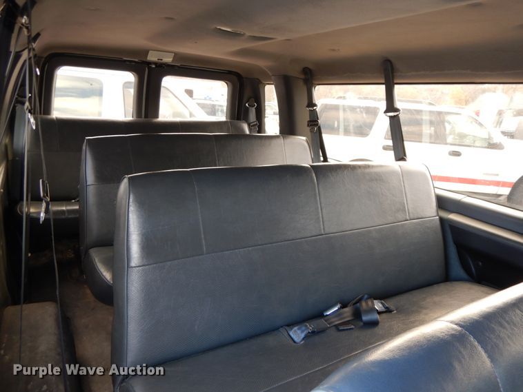 image for item DF3211 1996 Ford Club Wagon  van