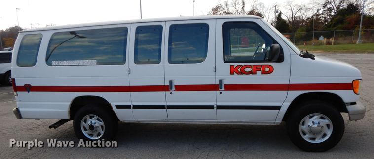 image for item DF3212 1996 Ford Club Wagon  van