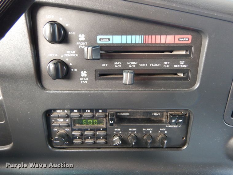 image for item DF3212 1996 Ford Club Wagon  van