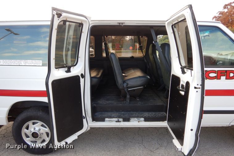 image for item DF3212 1996 Ford Club Wagon  van