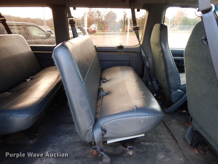 image for item DF3212 1996 Ford Club Wagon  van