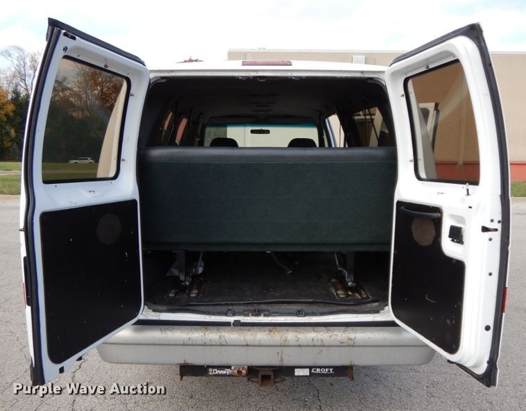 image for item DF3212 1996 Ford Club Wagon  van