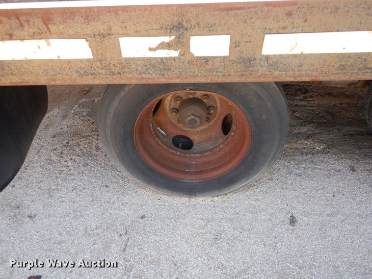 image for item DH7020 2000 Contrail equipment trailer