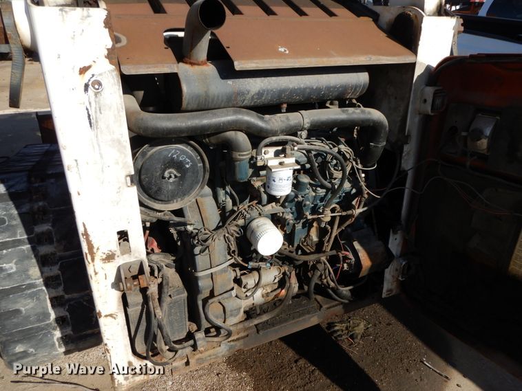 image for item DH7023 2006 Bobcat T300  tracked skid steer loader
