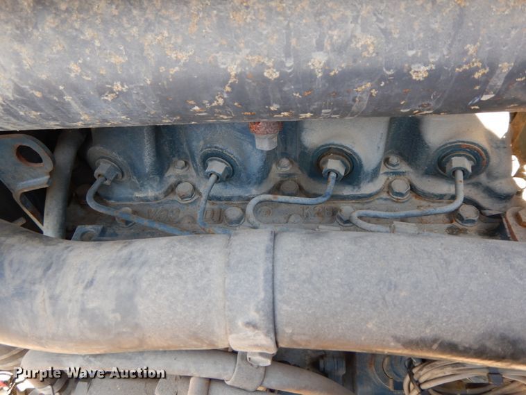 image for item DH7023 2006 Bobcat T300  tracked skid steer loader