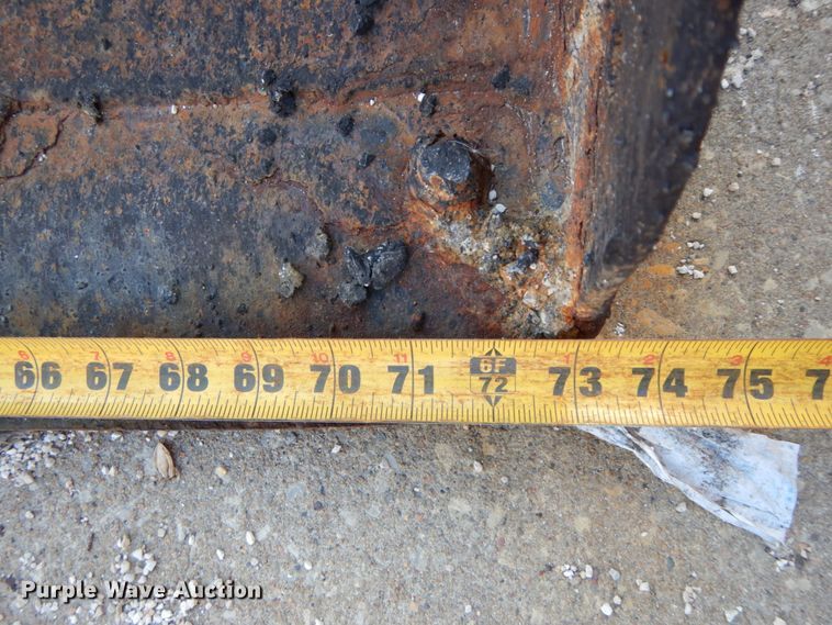 image for item DH7023 2006 Bobcat T300  tracked skid steer loader