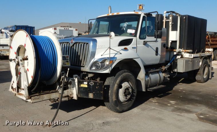 image for item DH7024 2011 International 7500 sewer jetter truck