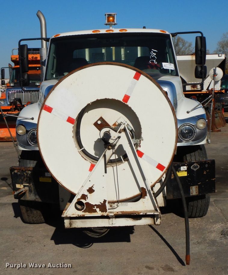 image for item DH7024 2011 International 7500 sewer jetter truck