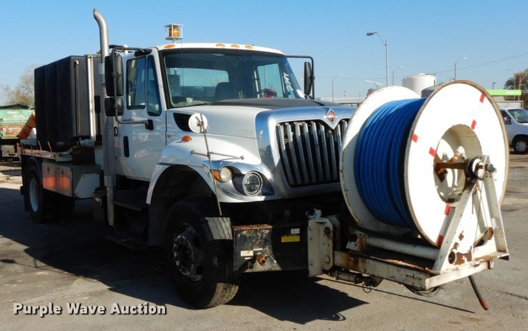 image for item DH7024 2011 International 7500 sewer jetter truck