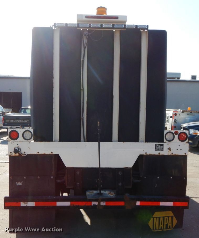 image for item DH7024 2011 International 7500 sewer jetter truck