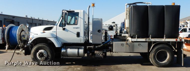 image for item DH7024 2011 International 7500 sewer jetter truck
