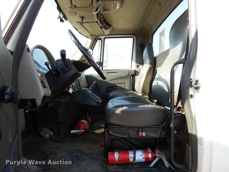 image for item DH7024 2011 International 7500 sewer jetter truck