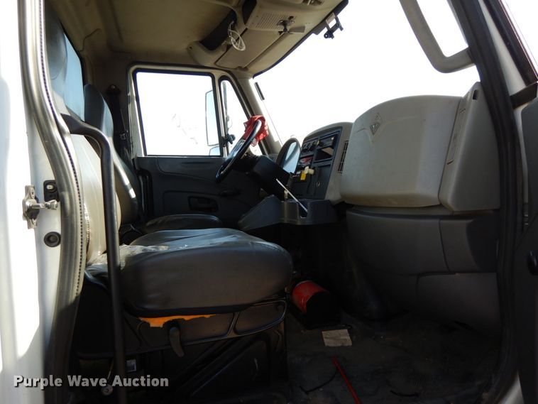 image for item DH7024 2011 International 7500 sewer jetter truck