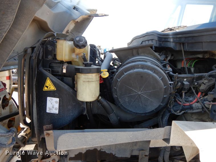 image for item DH7024 2011 International 7500 sewer jetter truck