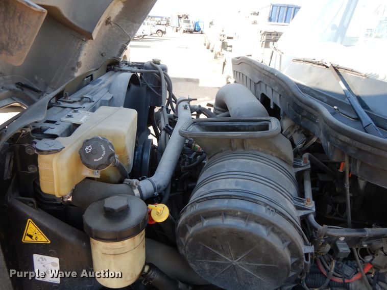 image for item DH7024 2011 International 7500 sewer jetter truck