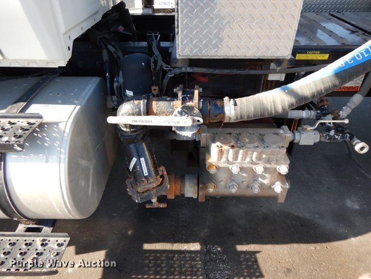 image for item DH7024 2011 International 7500 sewer jetter truck
