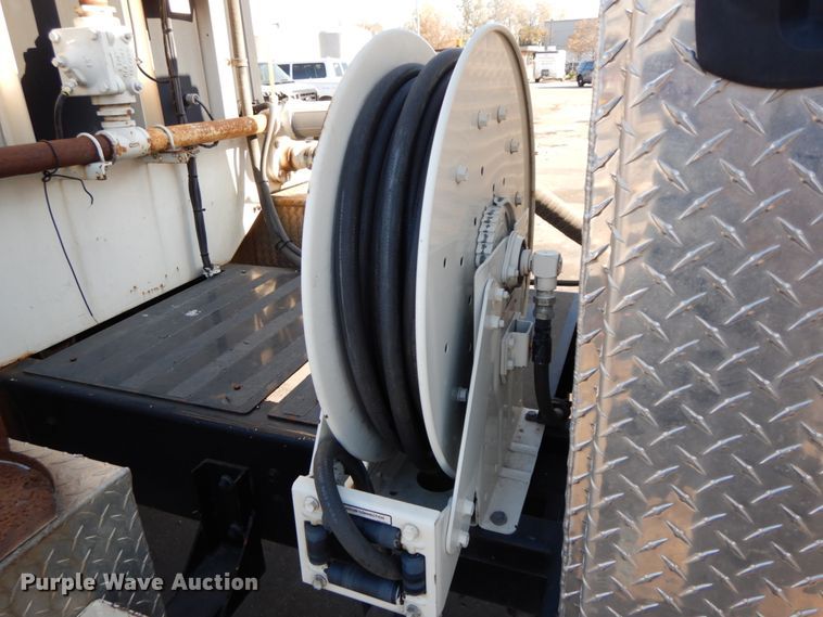 image for item DH7024 2011 International 7500 sewer jetter truck