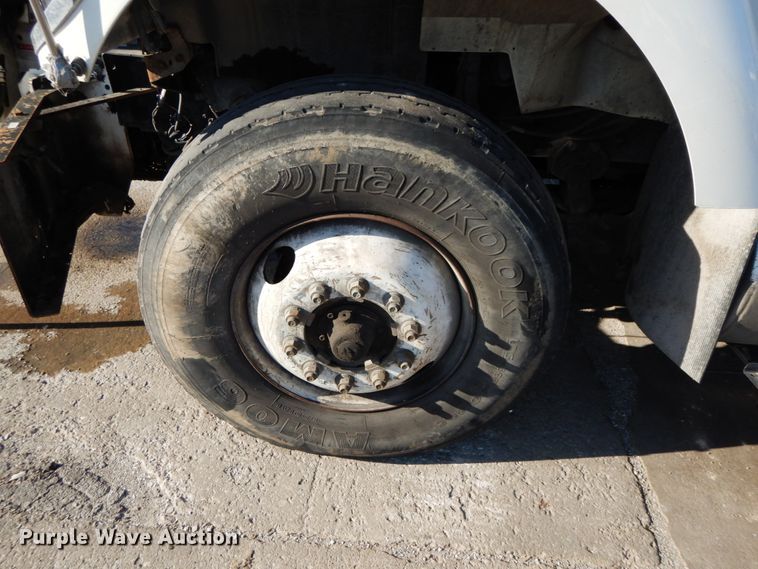 image for item DH7024 2011 International 7500 sewer jetter truck