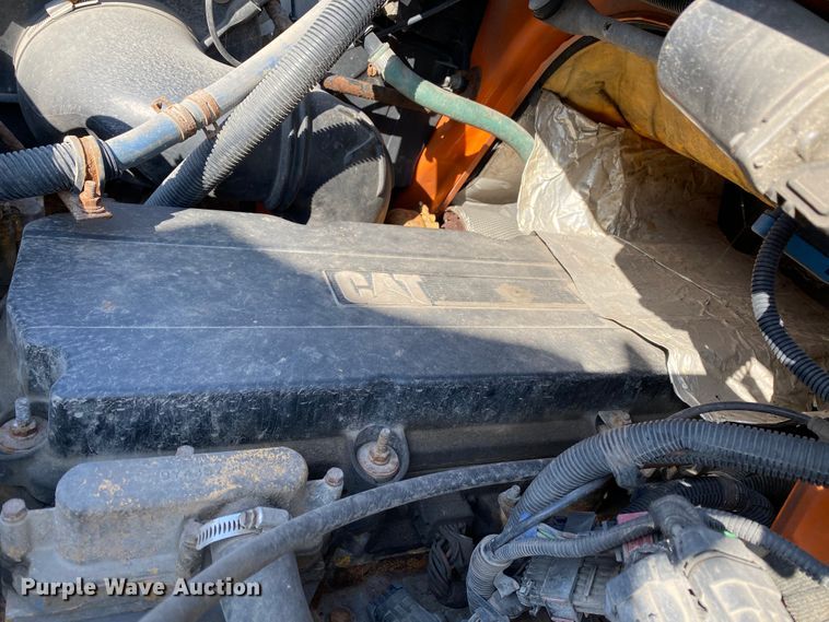 image for item DH7025 2007 International 7600  dump truck