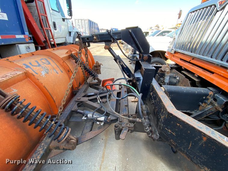 image for item DH7025 2007 International 7600  dump truck