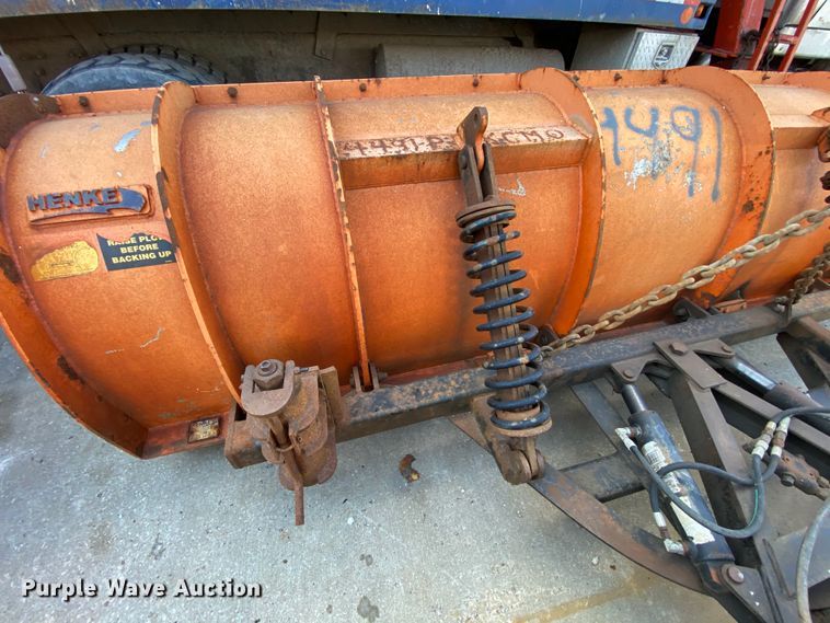 image for item DH7025 2007 International 7600  dump truck