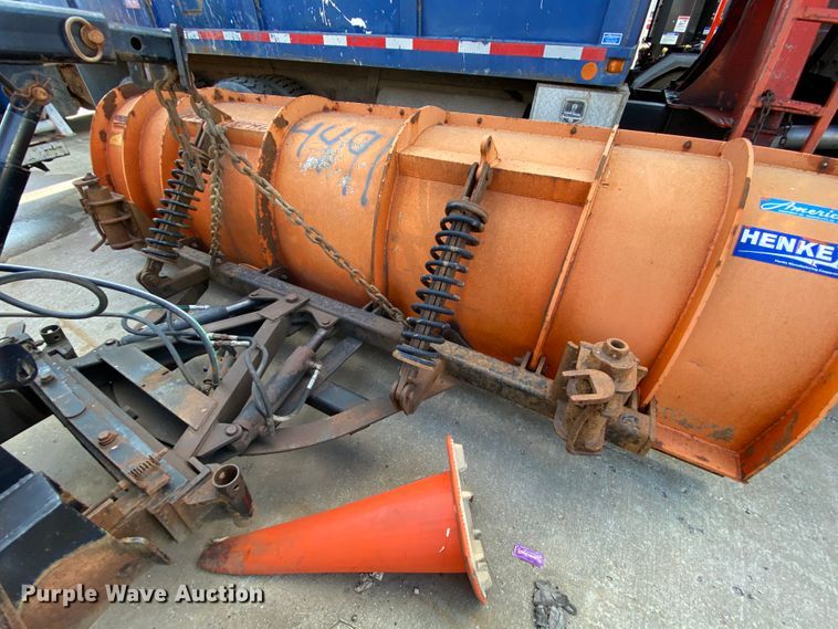 image for item DH7025 2007 International 7600  dump truck